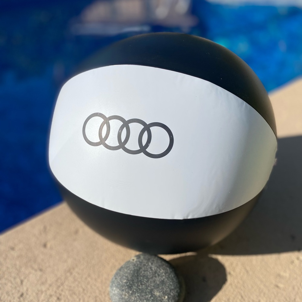 Audi Beach Balls Set of 5 - Picture 2 of 5